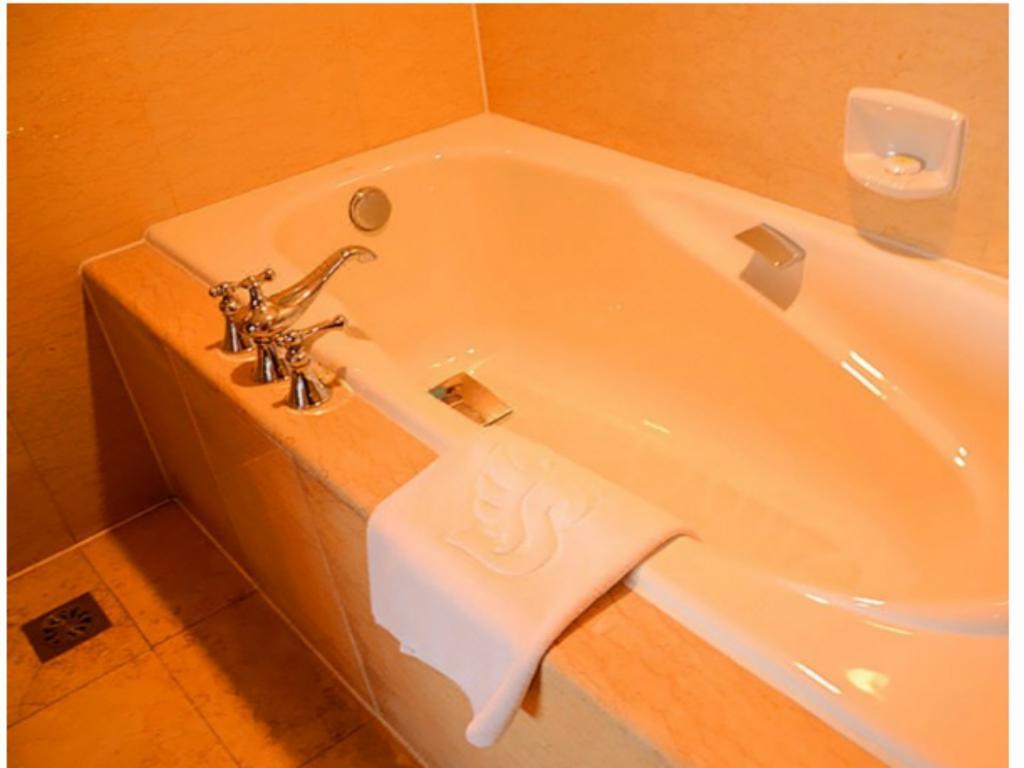Beijing Spring Hotel Zewnętrze zdjęcie