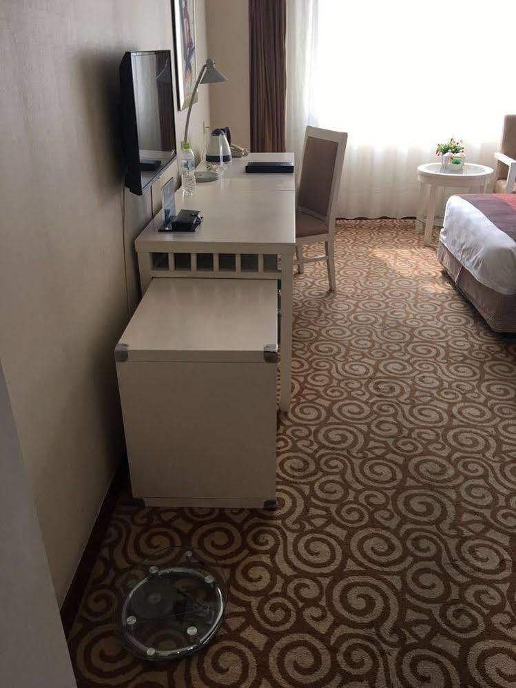 Beijing Spring Hotel Zewnętrze zdjęcie